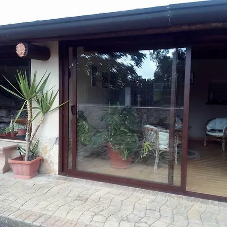 La Collina Delle Ginestre