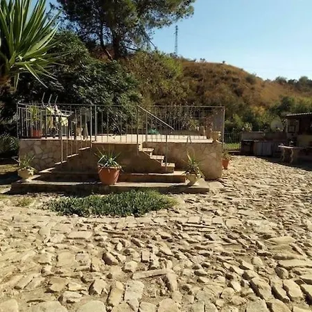 La Collina Delle Ginestre