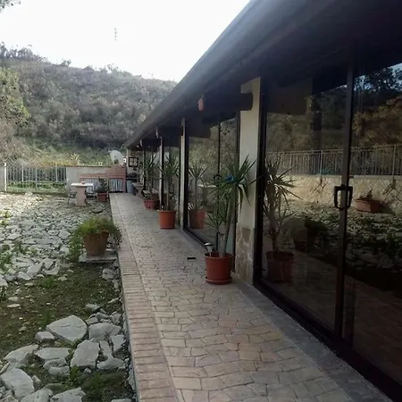 Vakantiehuis La Collina Delle Ginestre Enna