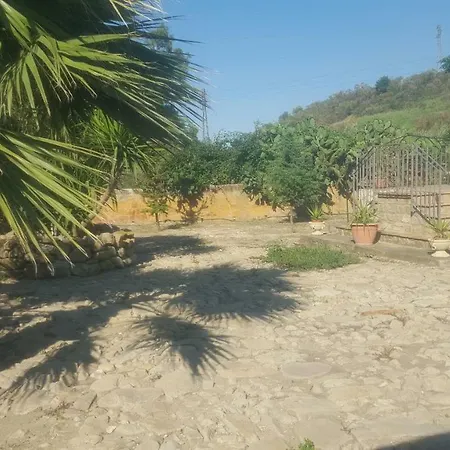 Holiday home La Collina Delle Ginestre Enna